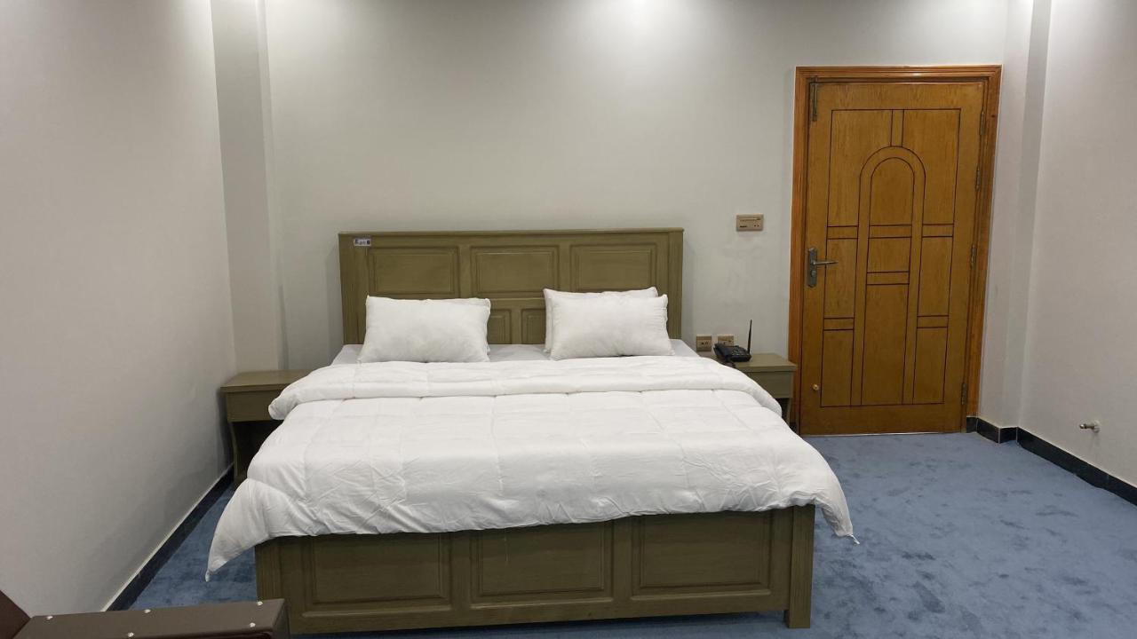 River Garden Hotel And Resort Naran Ngoại thất bức ảnh
